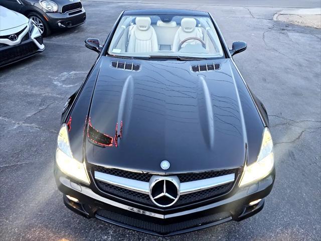 used 2009 Mercedes-Benz SL-Class car, priced at $23,325
