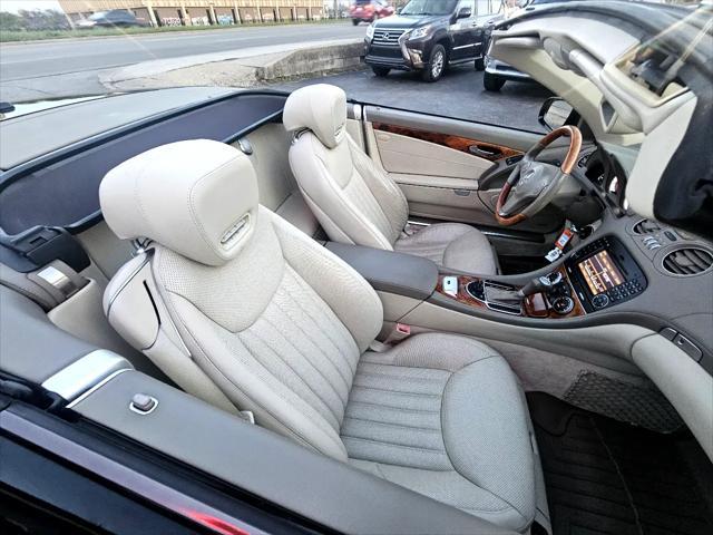 used 2009 Mercedes-Benz SL-Class car, priced at $23,325