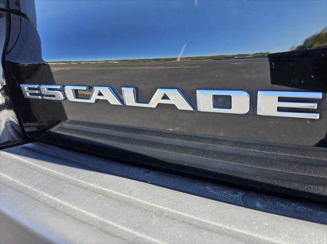 used 2018 Cadillac Escalade car, priced at $30,750