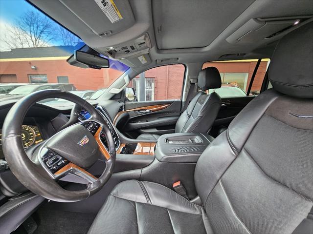 used 2015 Cadillac Escalade ESV car, priced at $21,950