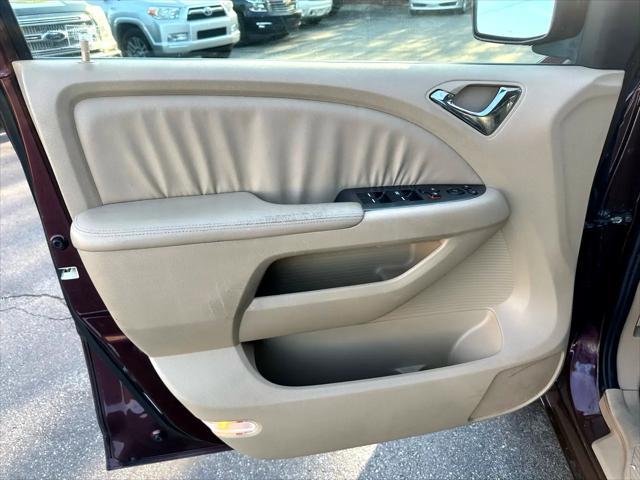 used 2007 Honda Odyssey car, priced at $5,250