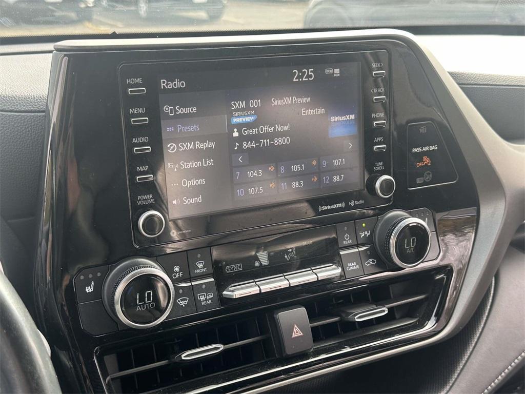 used 2022 Toyota Highlander car, priced at $30,467