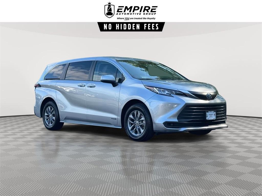 used 2021 Toyota Sienna car, priced at $38,478