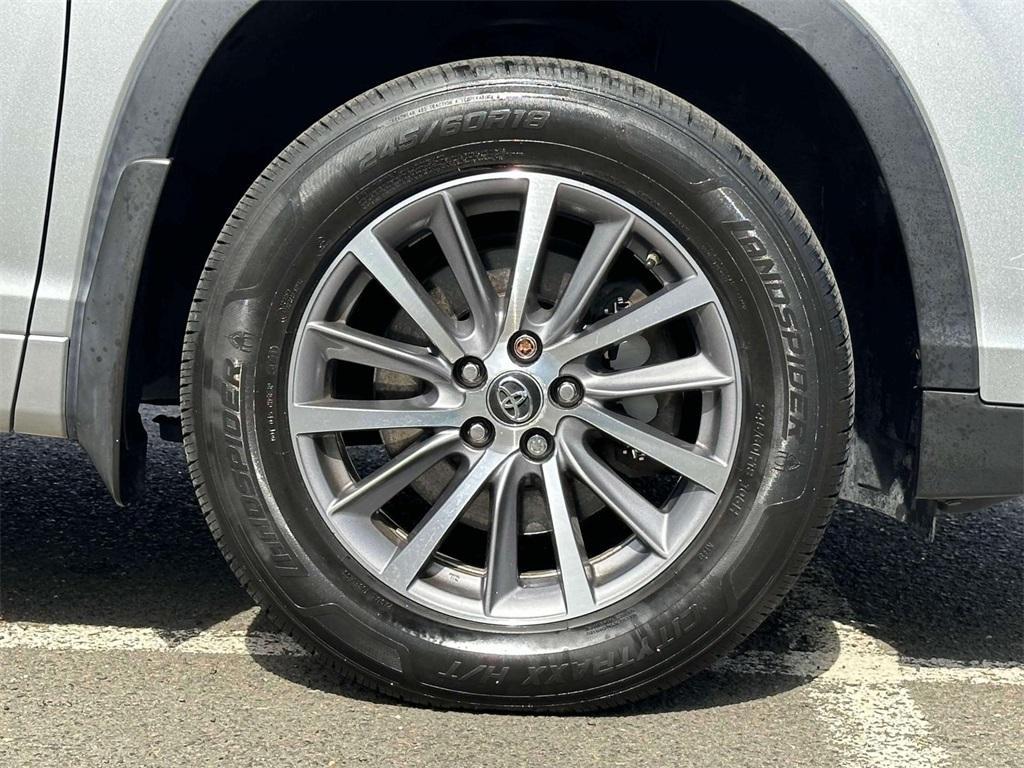 used 2017 Toyota Highlander car, priced at $22,996