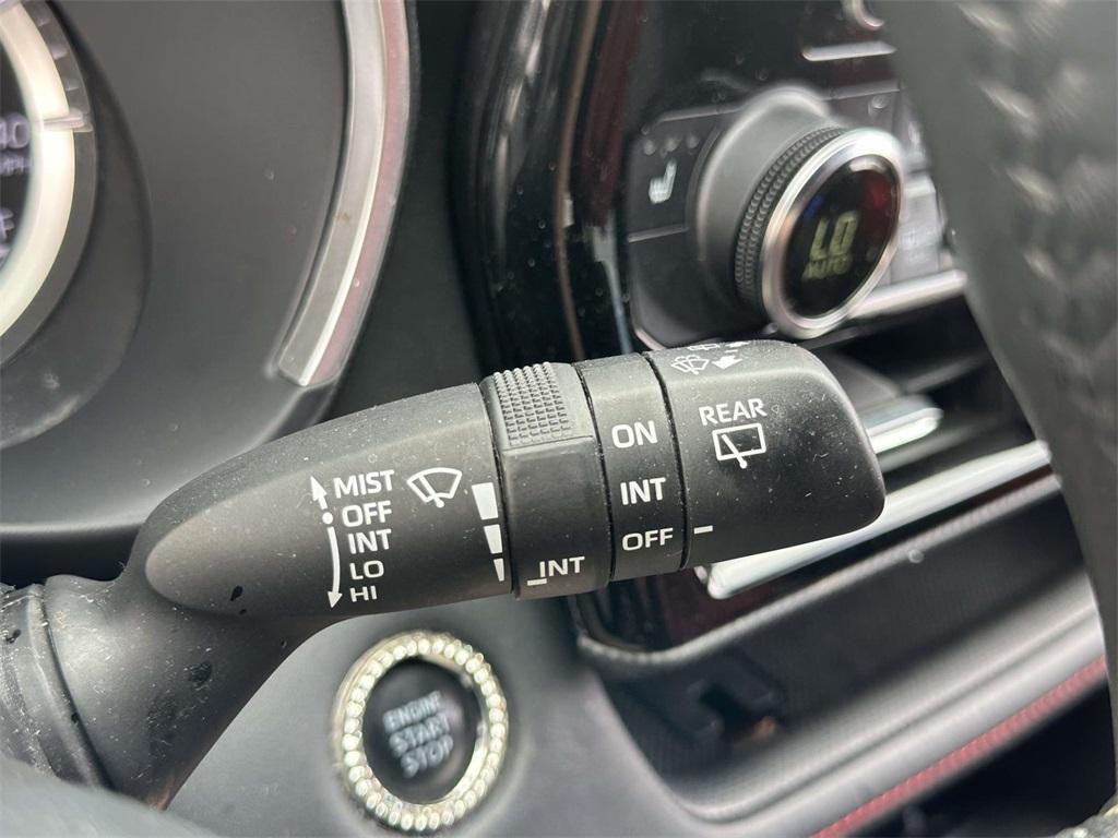 used 2022 Toyota Highlander car, priced at $35,220