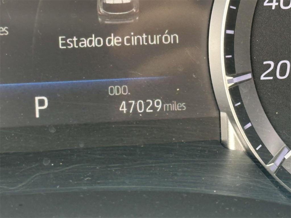 used 2022 Toyota Highlander car, priced at $35,220