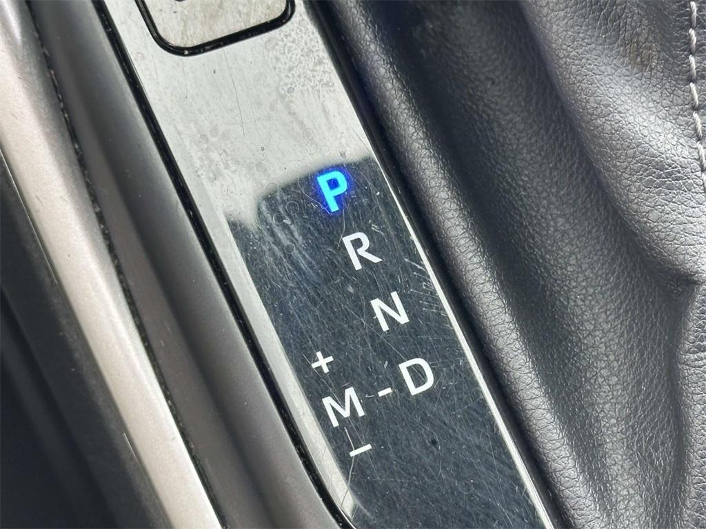 used 2022 Toyota Highlander car, priced at $35,220