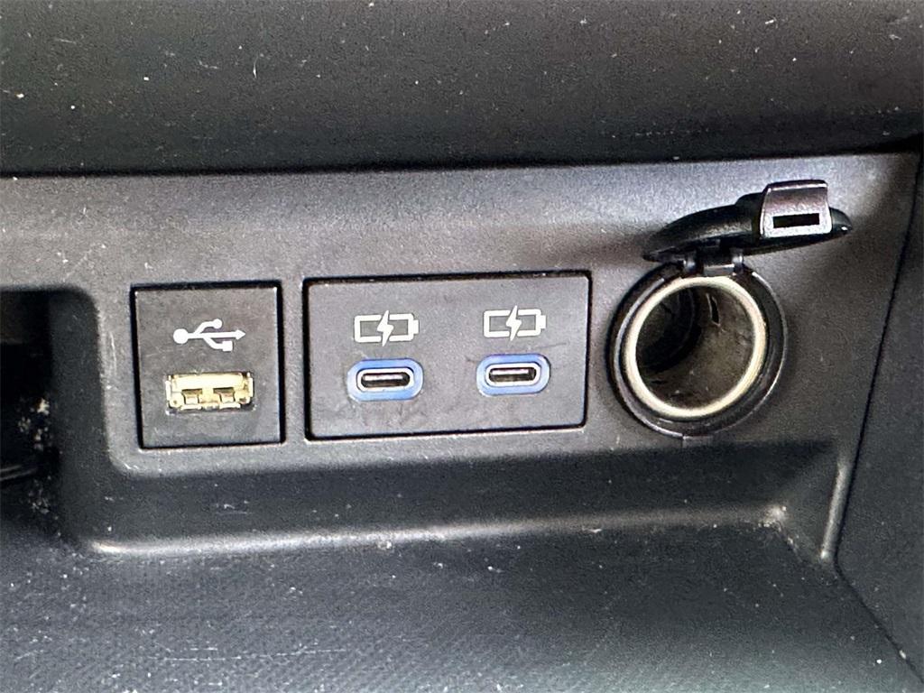 used 2022 Toyota Highlander car, priced at $35,220