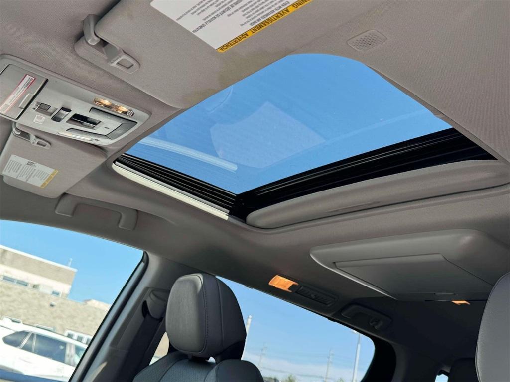 used 2023 Toyota Sienna car, priced at $46,019