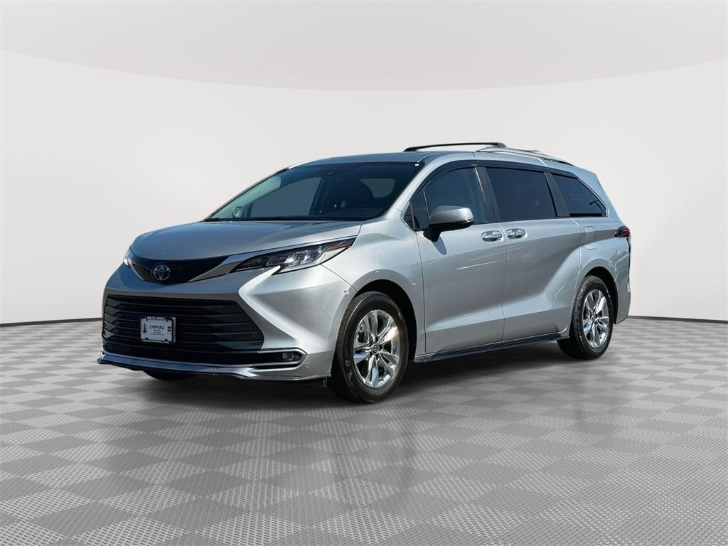 used 2023 Toyota Sienna car, priced at $46,019