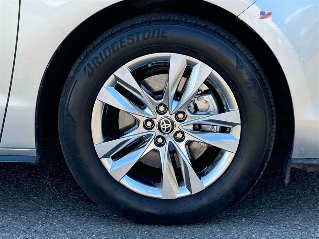 used 2023 Toyota Sienna car, priced at $46,019
