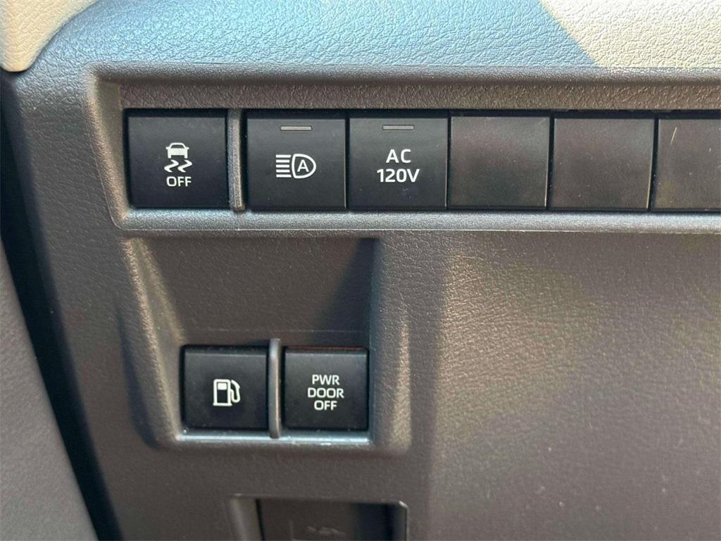 used 2023 Toyota Sienna car, priced at $46,019