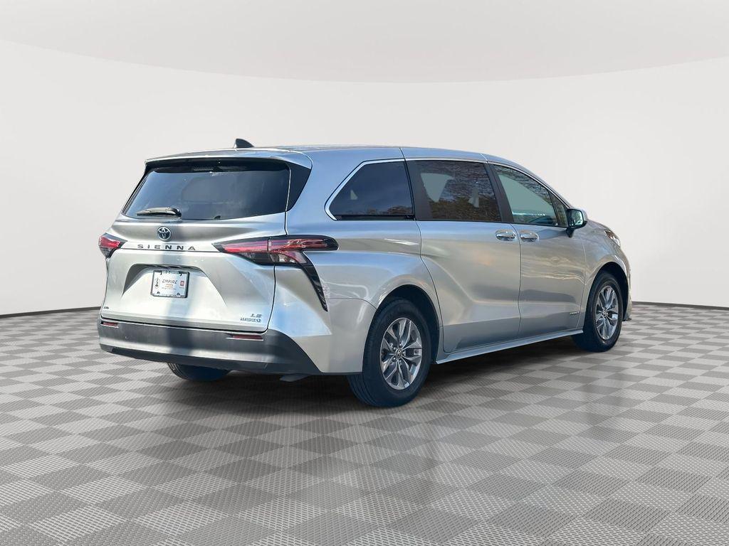 used 2021 Toyota Sienna car, priced at $29,352