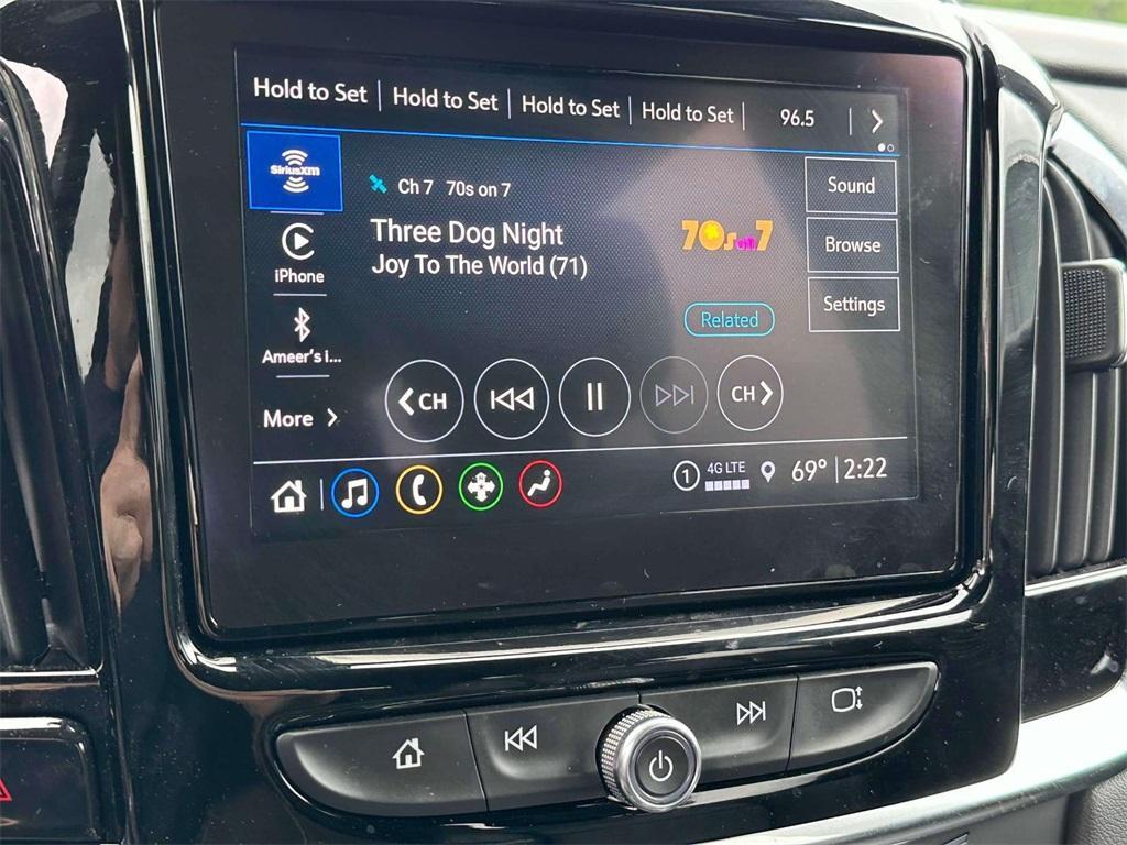 used 2023 Chevrolet Traverse car, priced at $35,985