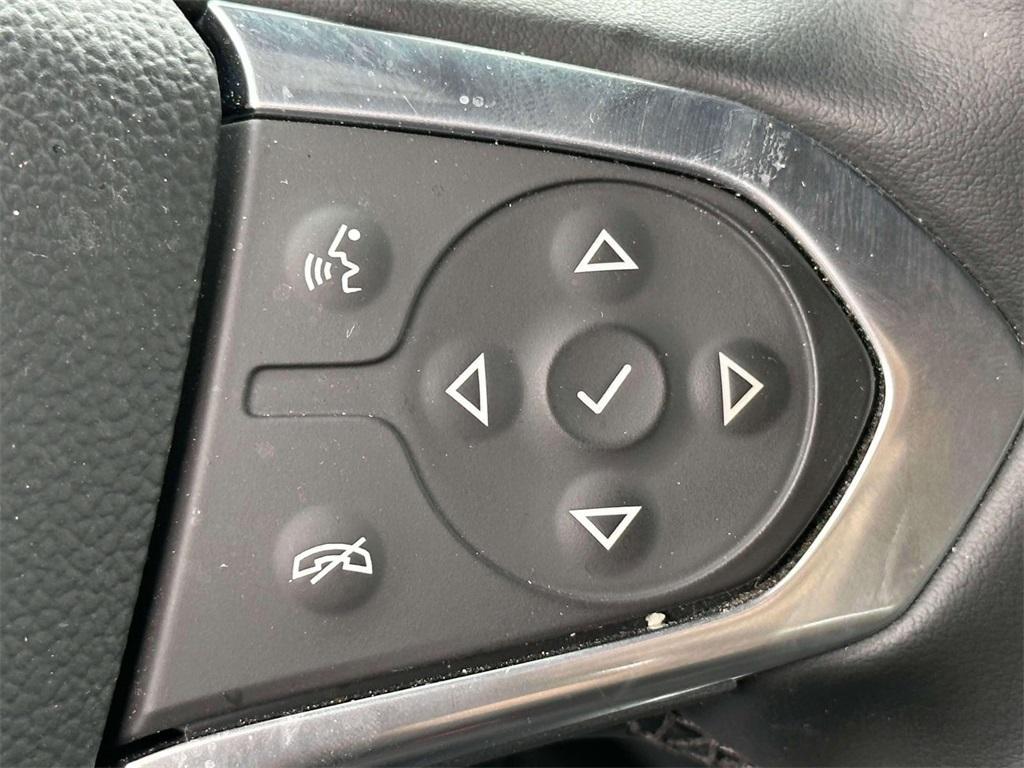 used 2023 Chevrolet Traverse car, priced at $35,985