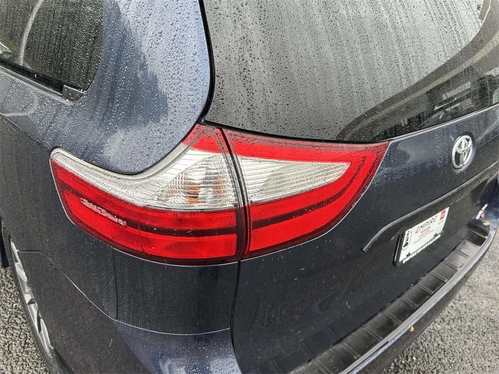 used 2018 Toyota Sienna car, priced at $29,630