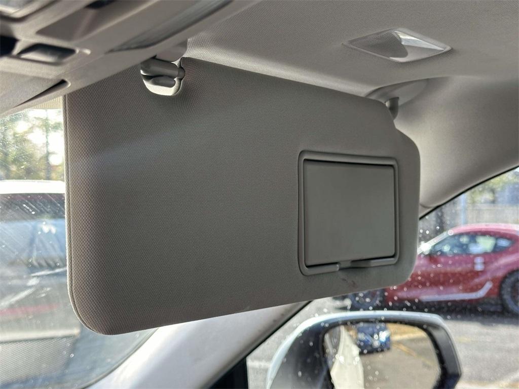 used 2020 Toyota Highlander car, priced at $25,922