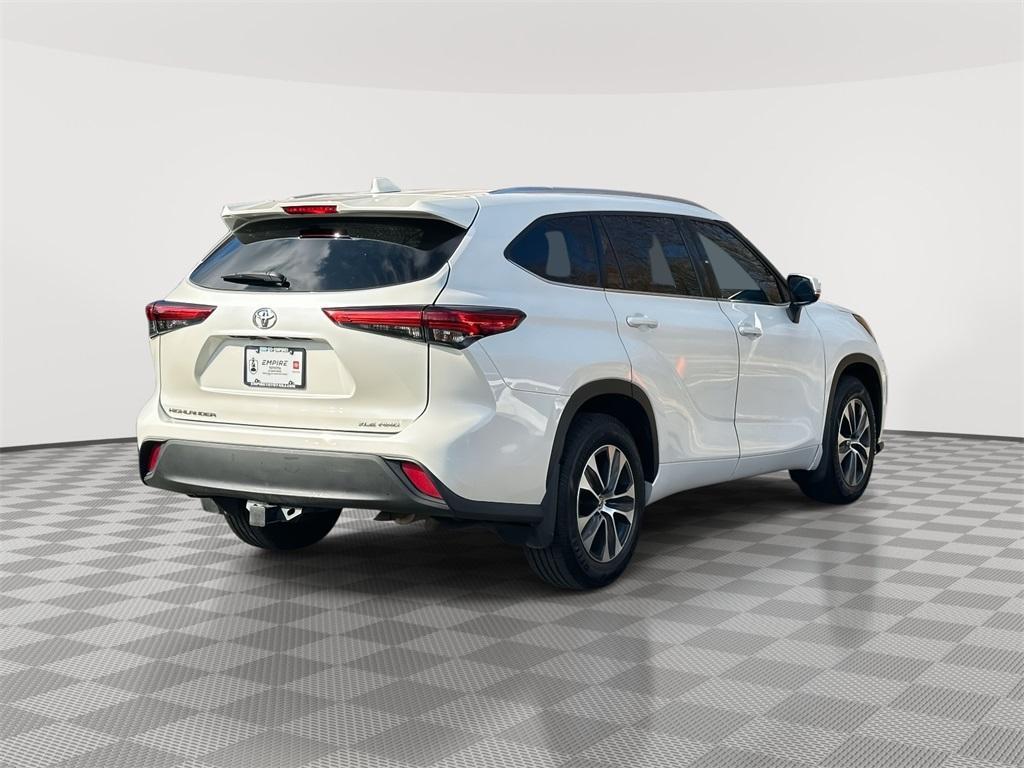 used 2020 Toyota Highlander car, priced at $25,922