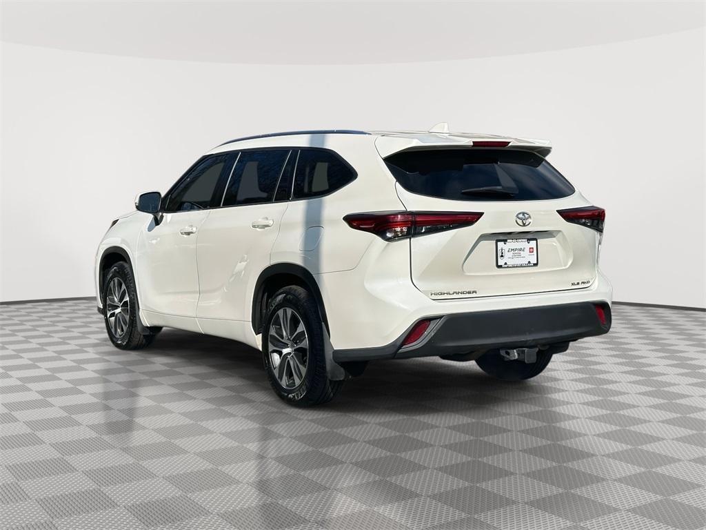 used 2020 Toyota Highlander car, priced at $25,922