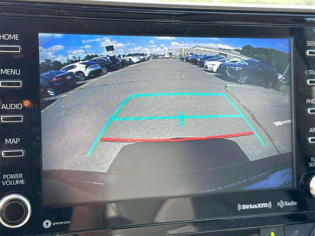 used 2021 Toyota Highlander car, priced at $33,399