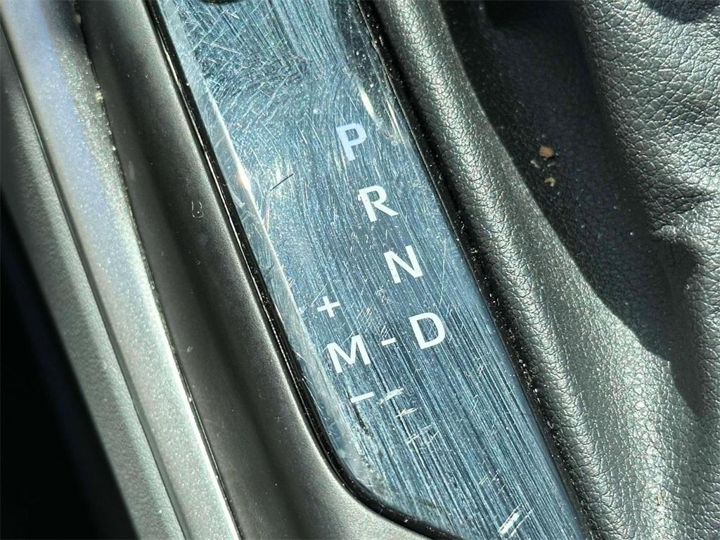 used 2021 Toyota Highlander car, priced at $33,399
