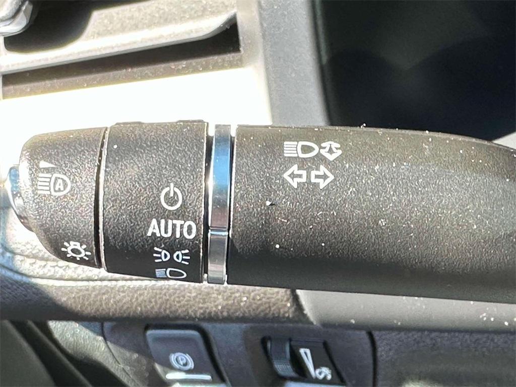 used 2023 GMC Acadia car, priced at $31,228