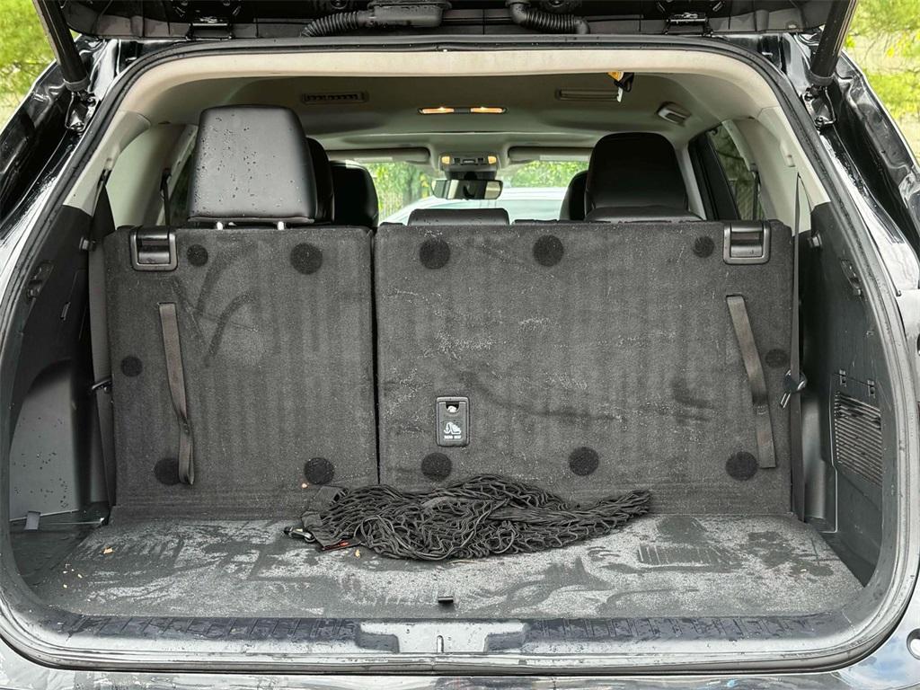 used 2023 Toyota Highlander car, priced at $31,732