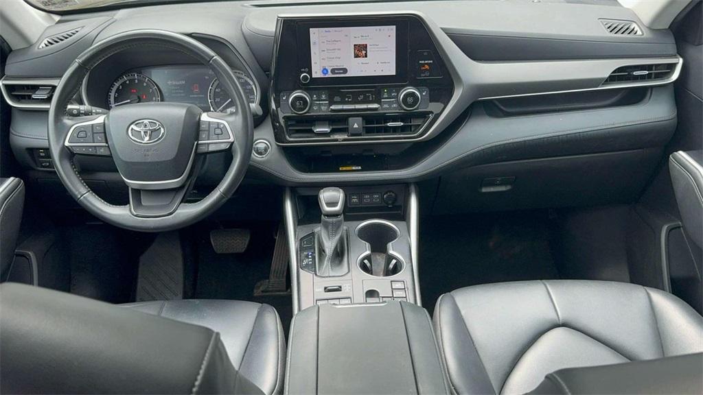 used 2023 Toyota Highlander car, priced at $31,732