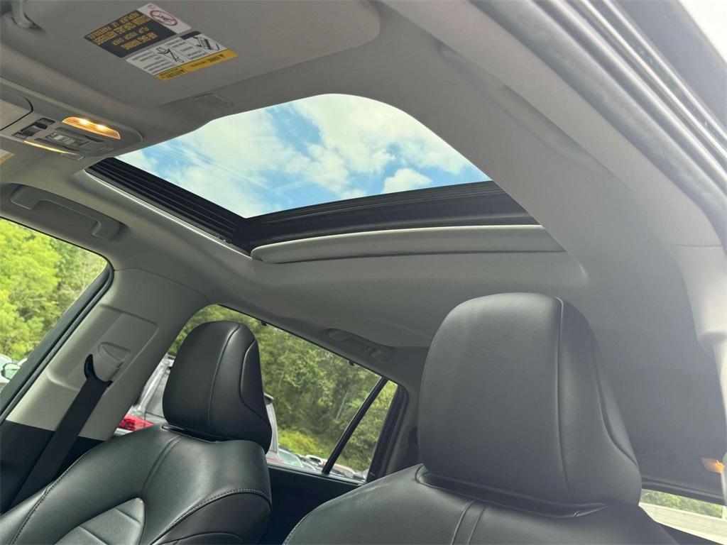 used 2023 Toyota Highlander car, priced at $31,732