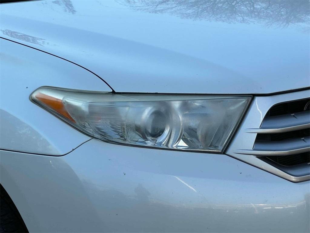 used 2011 Toyota Highlander car, priced at $11,166