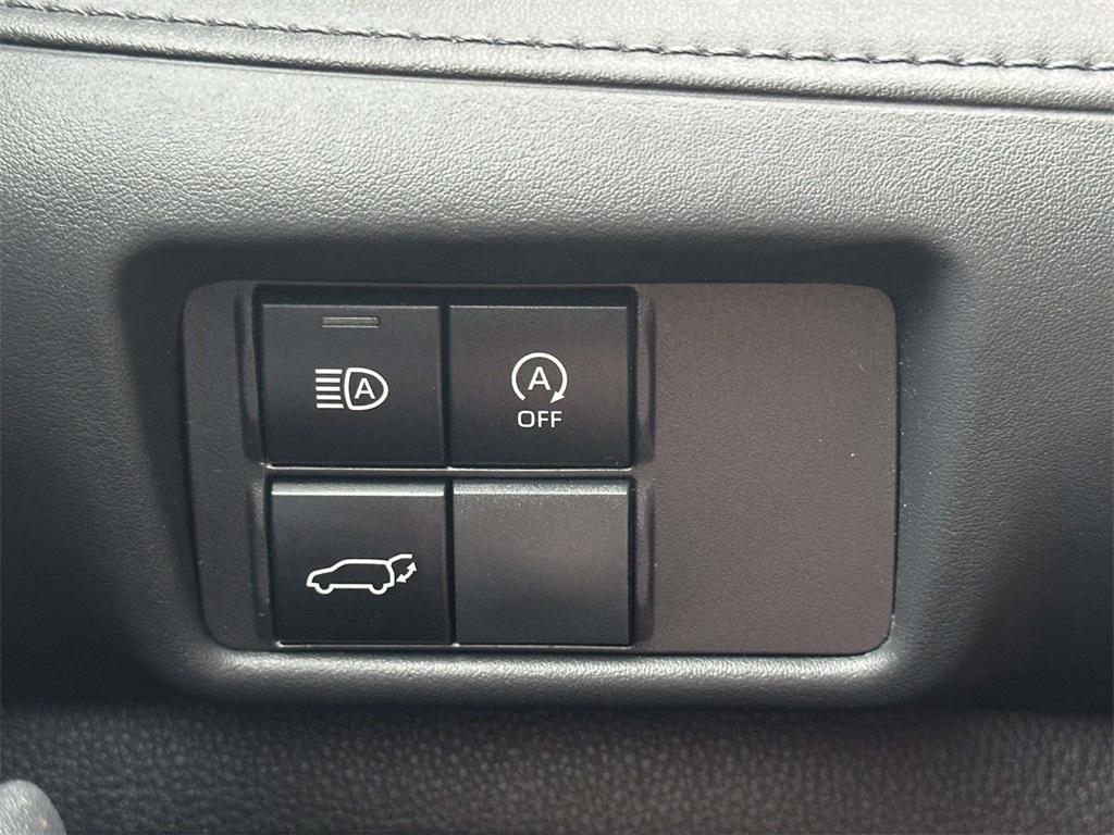 used 2023 Toyota Highlander car, priced at $34,979