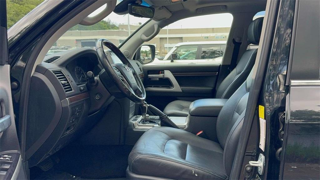 used 2018 Toyota Land Cruiser car, priced at $65,069