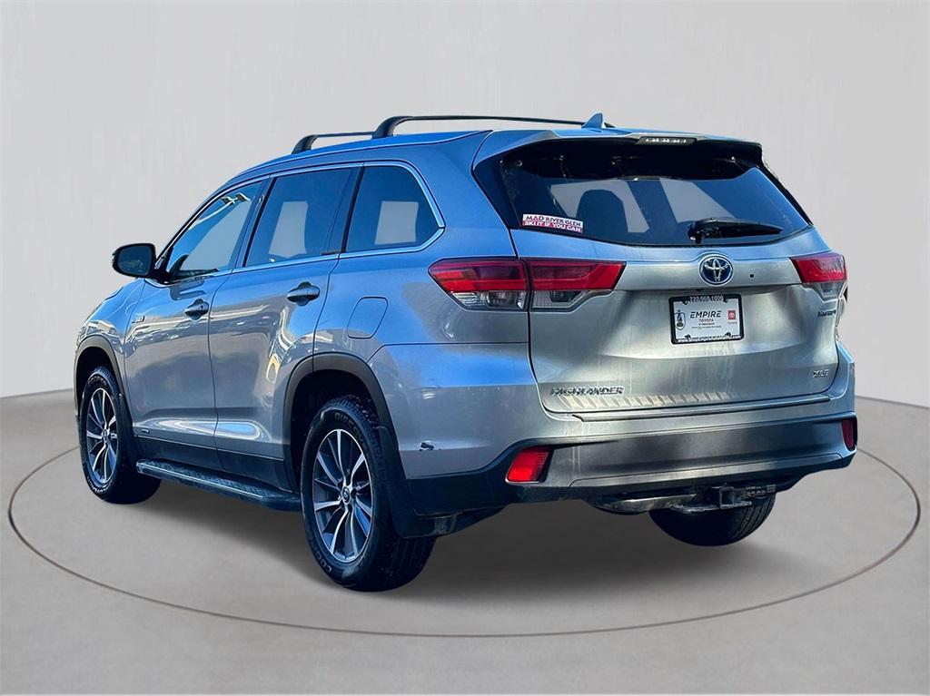 used 2019 Toyota Highlander Hybrid car, priced at $26,216