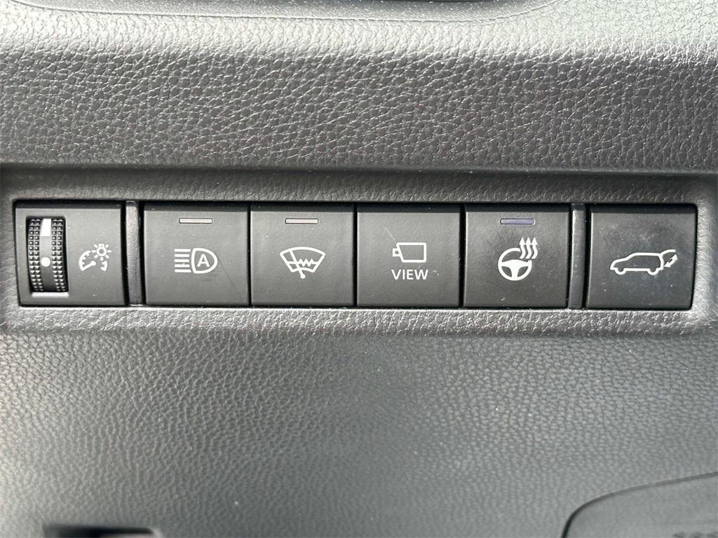 used 2022 Toyota RAV4 Hybrid car, priced at $39,271