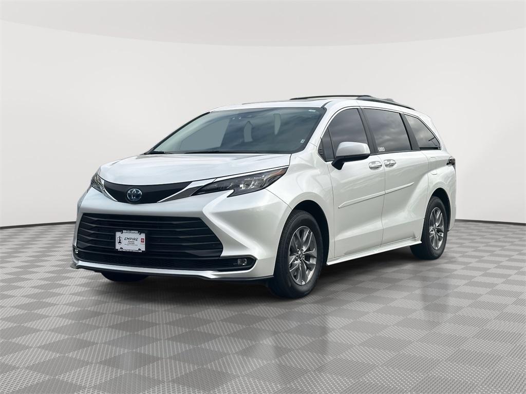 used 2025 Toyota Sienna car, priced at $40,295