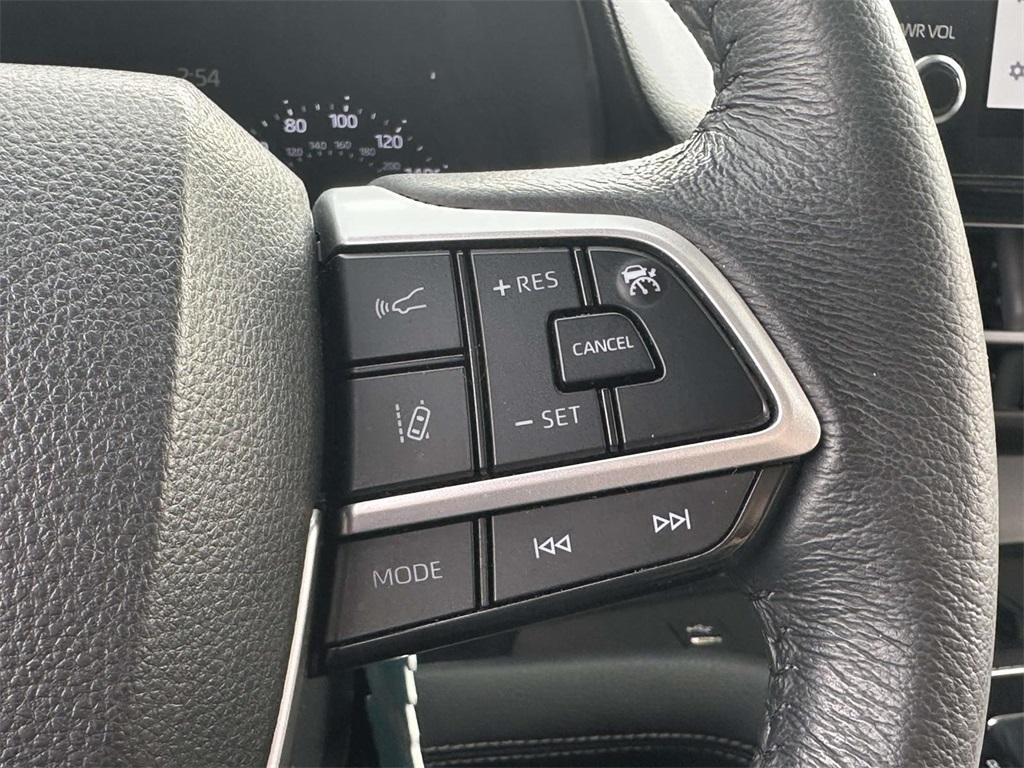 used 2025 Toyota Sienna car, priced at $40,295