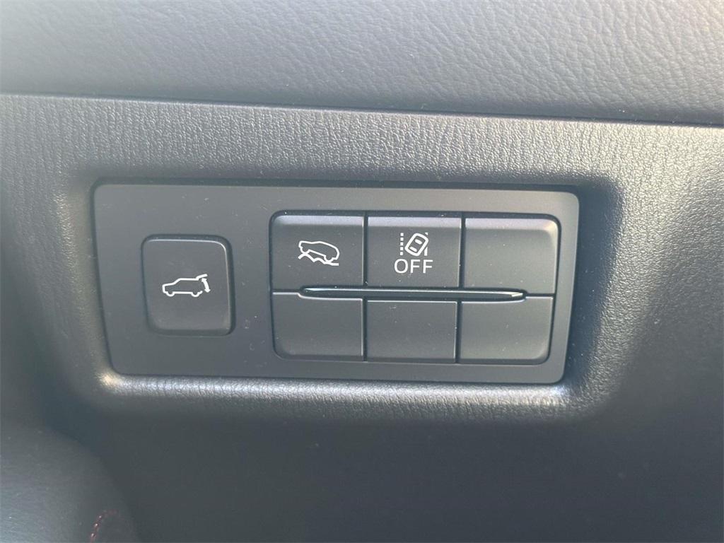 used 2023 Mazda CX-5 car, priced at $25,264