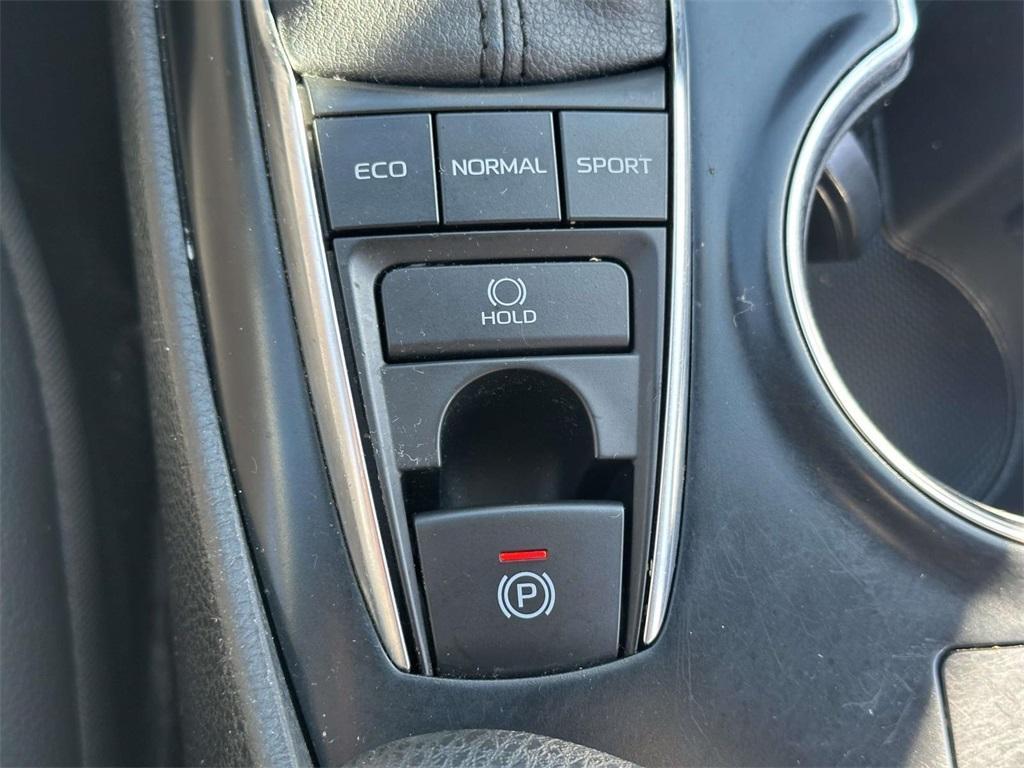 used 2020 Toyota Camry car, priced at $24,887