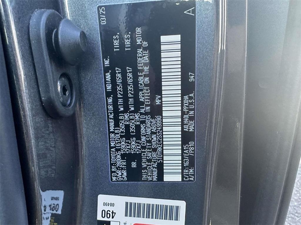 used 2025 Toyota Sienna car, priced at $45,437