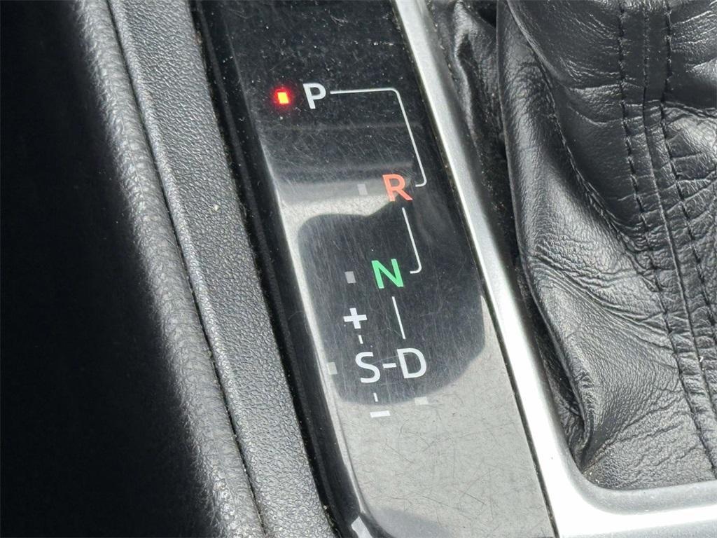 used 2019 Toyota Highlander car, priced at $15,921