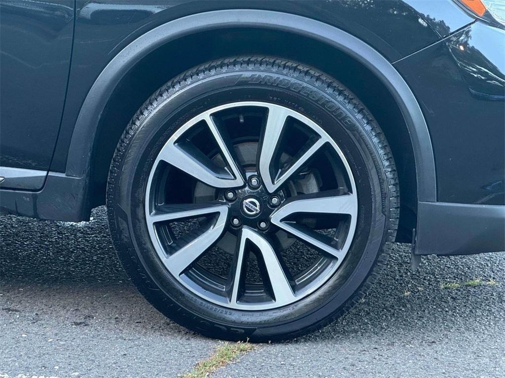 used 2020 Nissan Rogue car, priced at $16,259