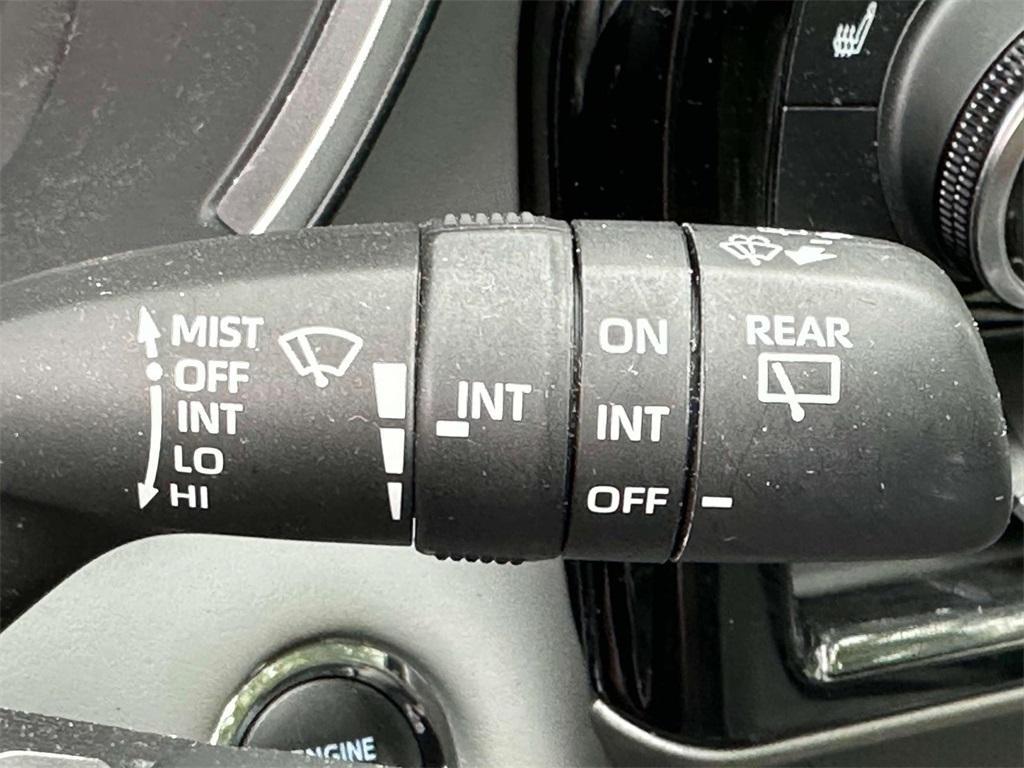 used 2022 Toyota Highlander car, priced at $37,750