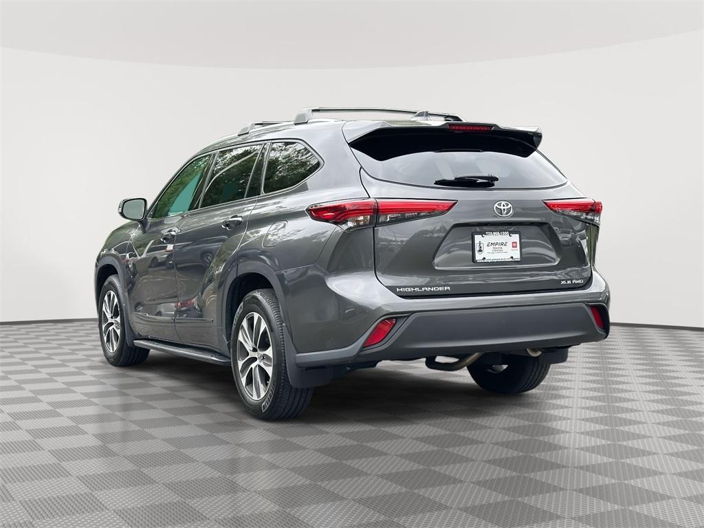 used 2022 Toyota Highlander car, priced at $37,750