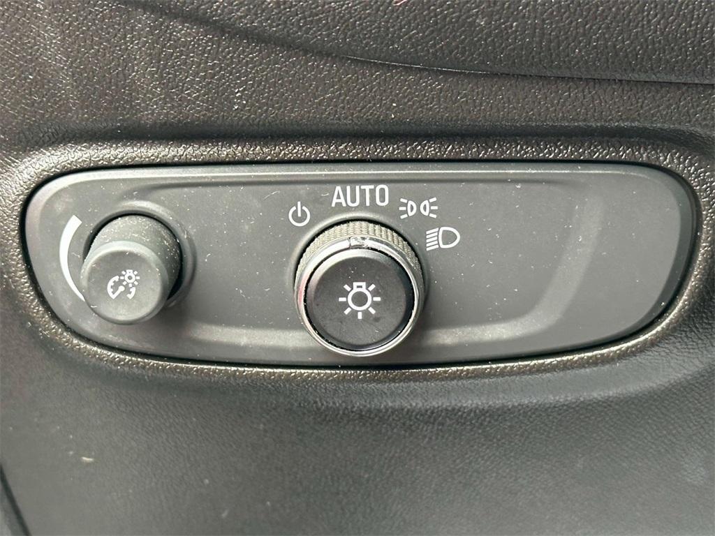 used 2022 Chevrolet Equinox car, priced at $21,500