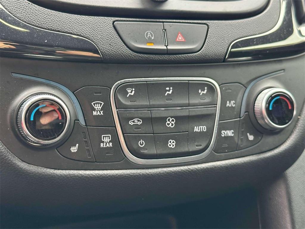 used 2022 Chevrolet Equinox car, priced at $21,500