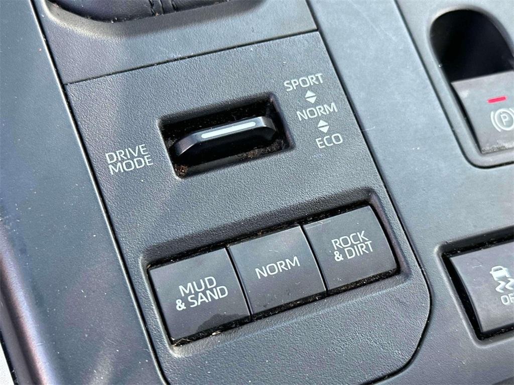 used 2020 Toyota Highlander car, priced at $23,850
