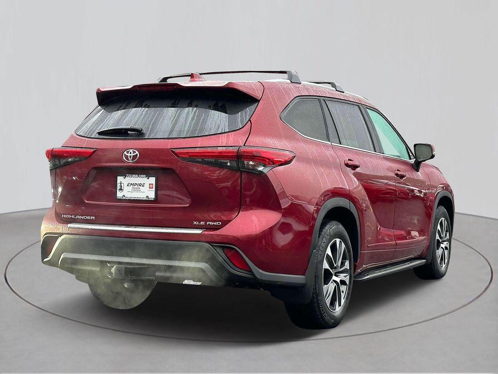 used 2022 Toyota Highlander car, priced at $37,929