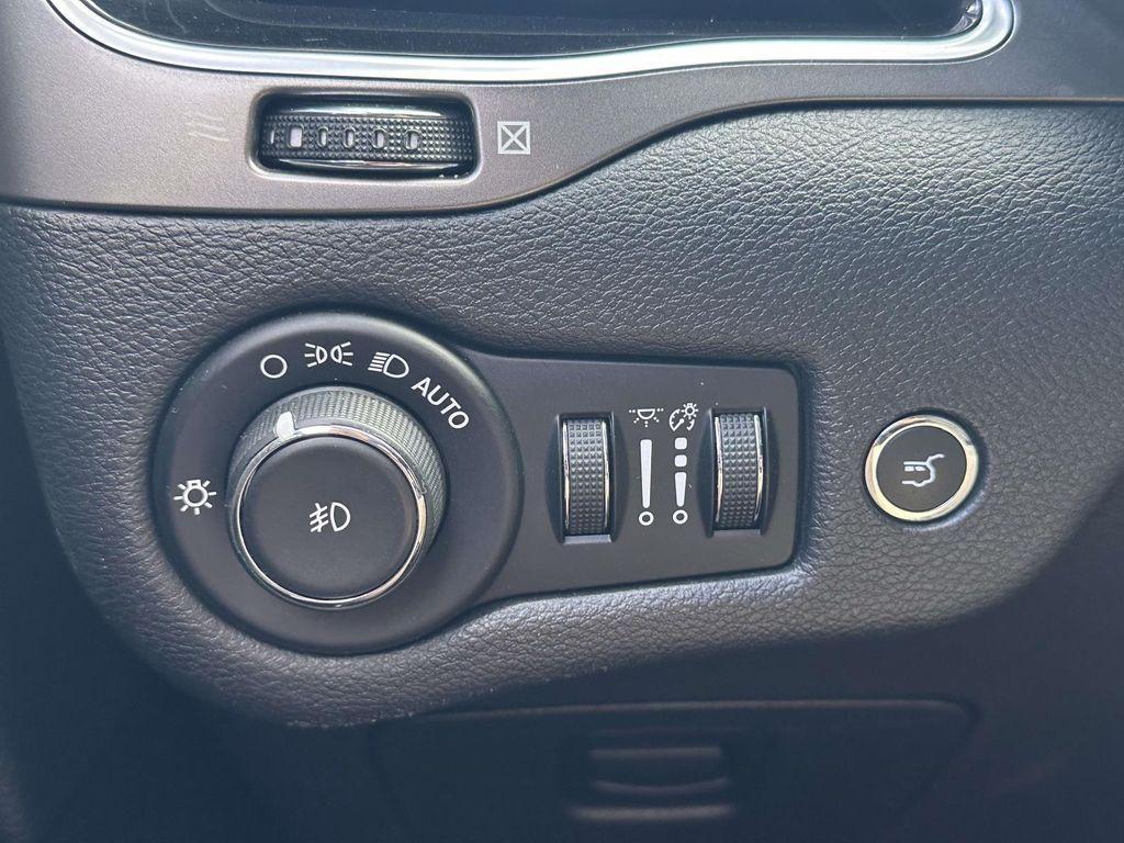 used 2019 Jeep Cherokee car, priced at $12,758