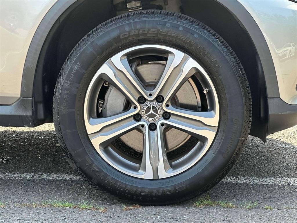 used 2019 Mercedes-Benz GLC 300 car, priced at $25,596