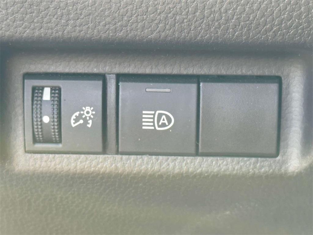 used 2021 Toyota RAV4 car, priced at $26,676